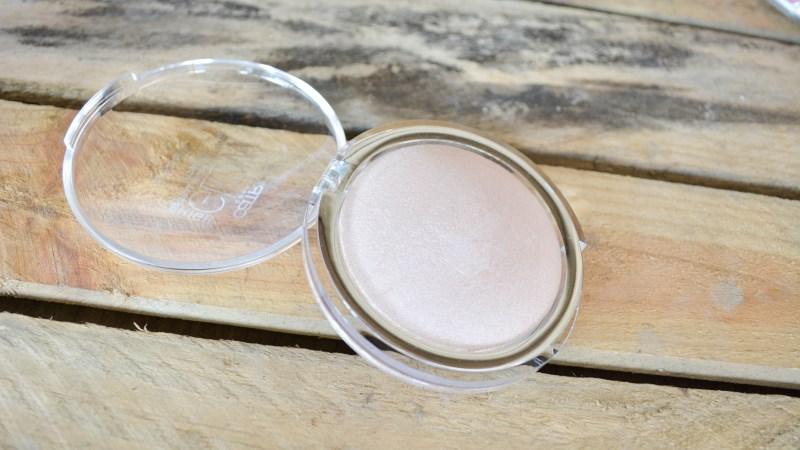 CATRICE High Glow Mineral Highlighting Powder